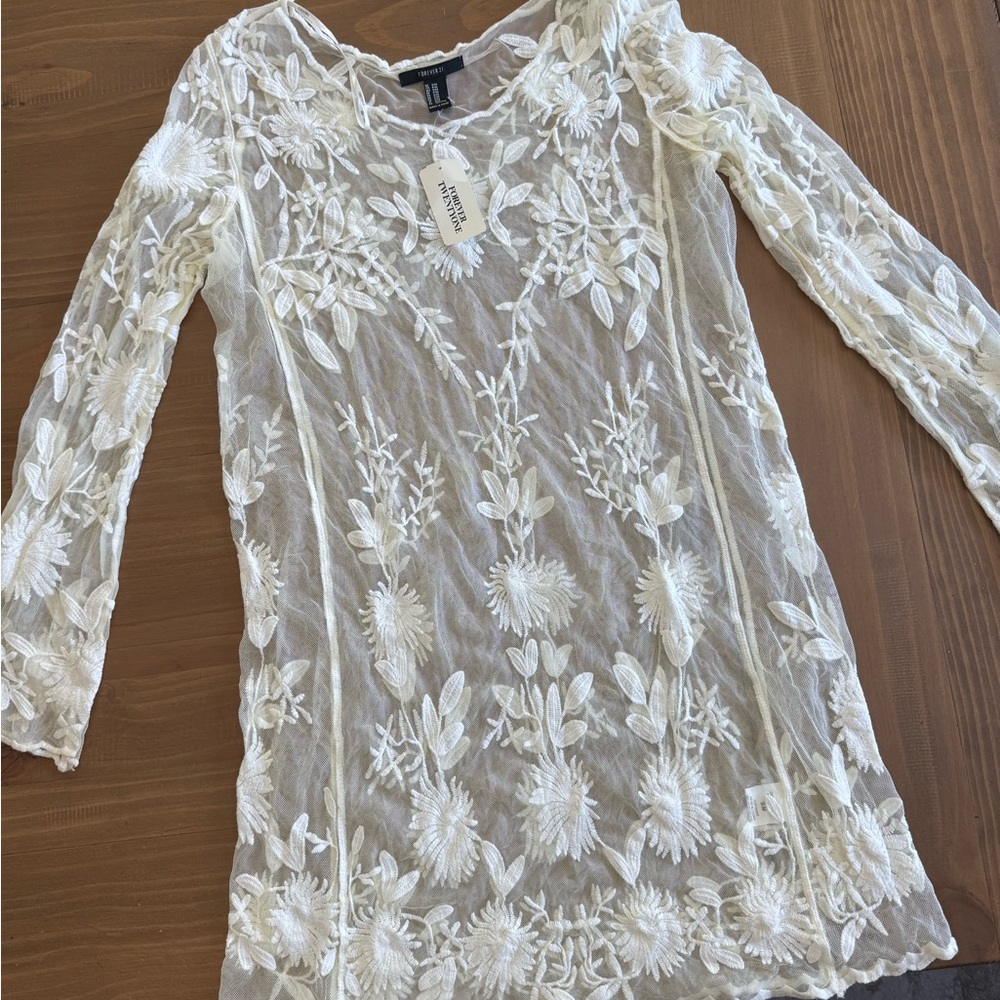 Forever 21 Cream Embellished 3/4 Sleeve Tunic